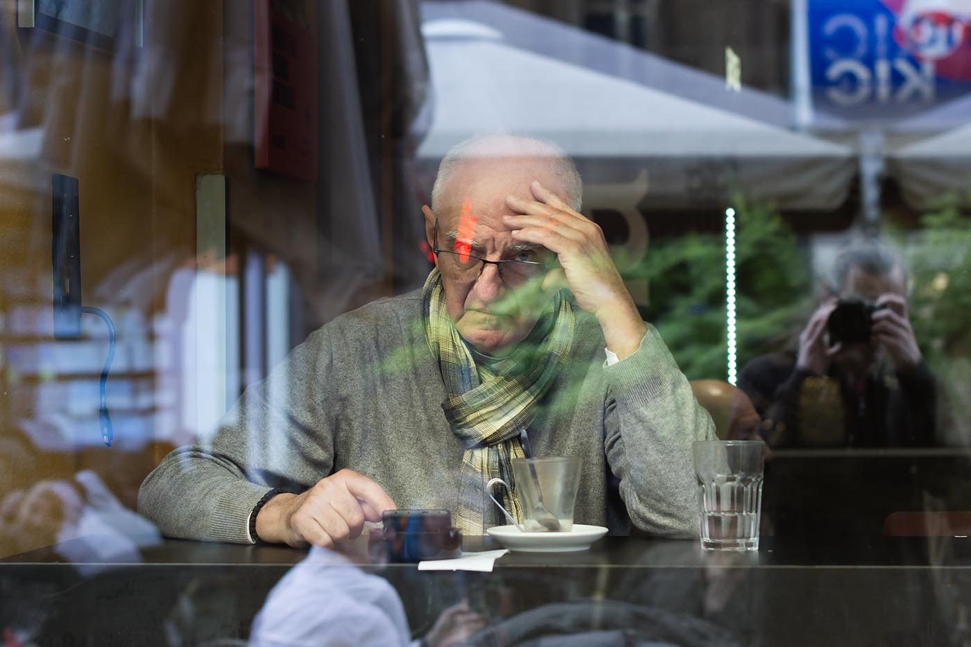 Zadaješ mi muke sa tom kamerom...